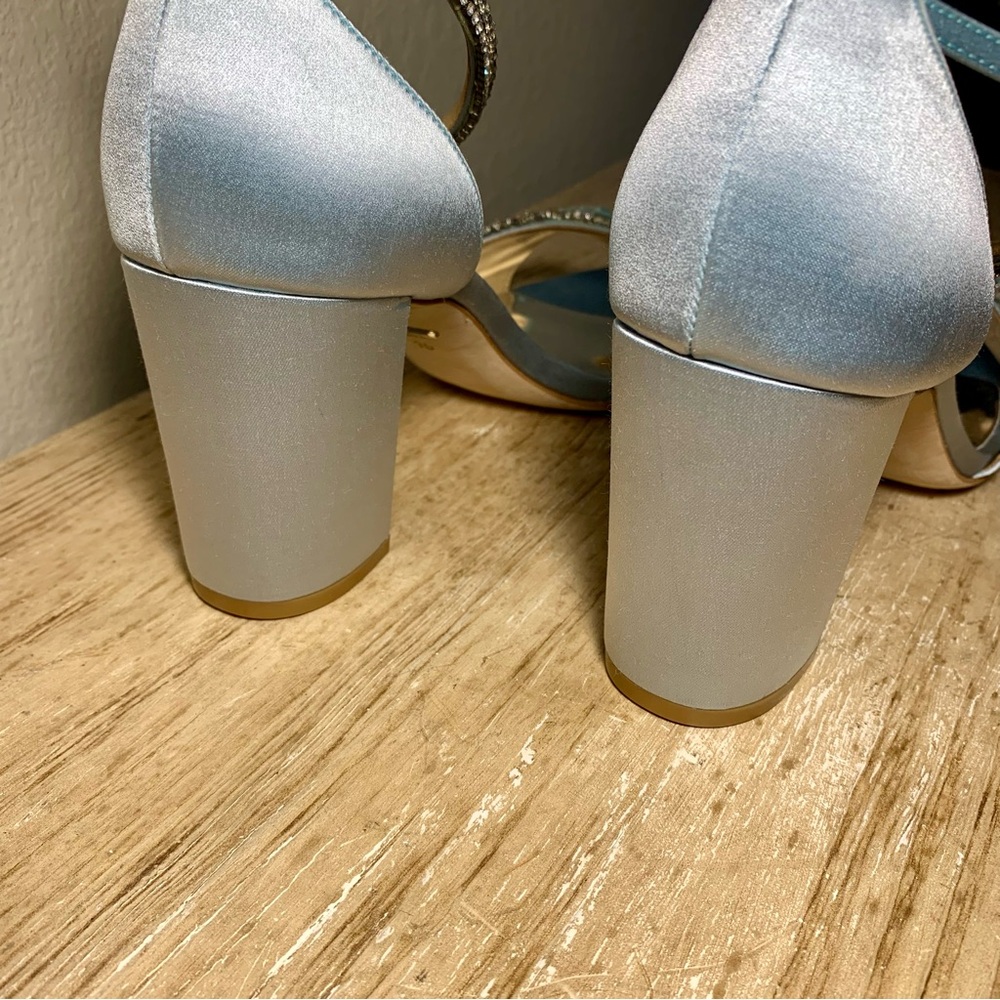 Badgley Mischka Blue Satin Block Heel Sandals – Size 10 Wedding Party Formal - Picture 7 of 13